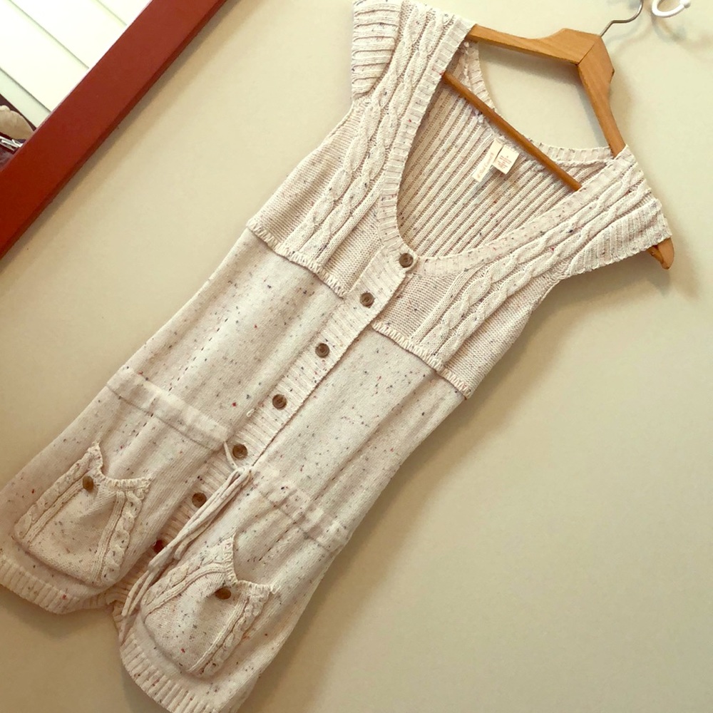 Red camel cap sleeve spring sweater small